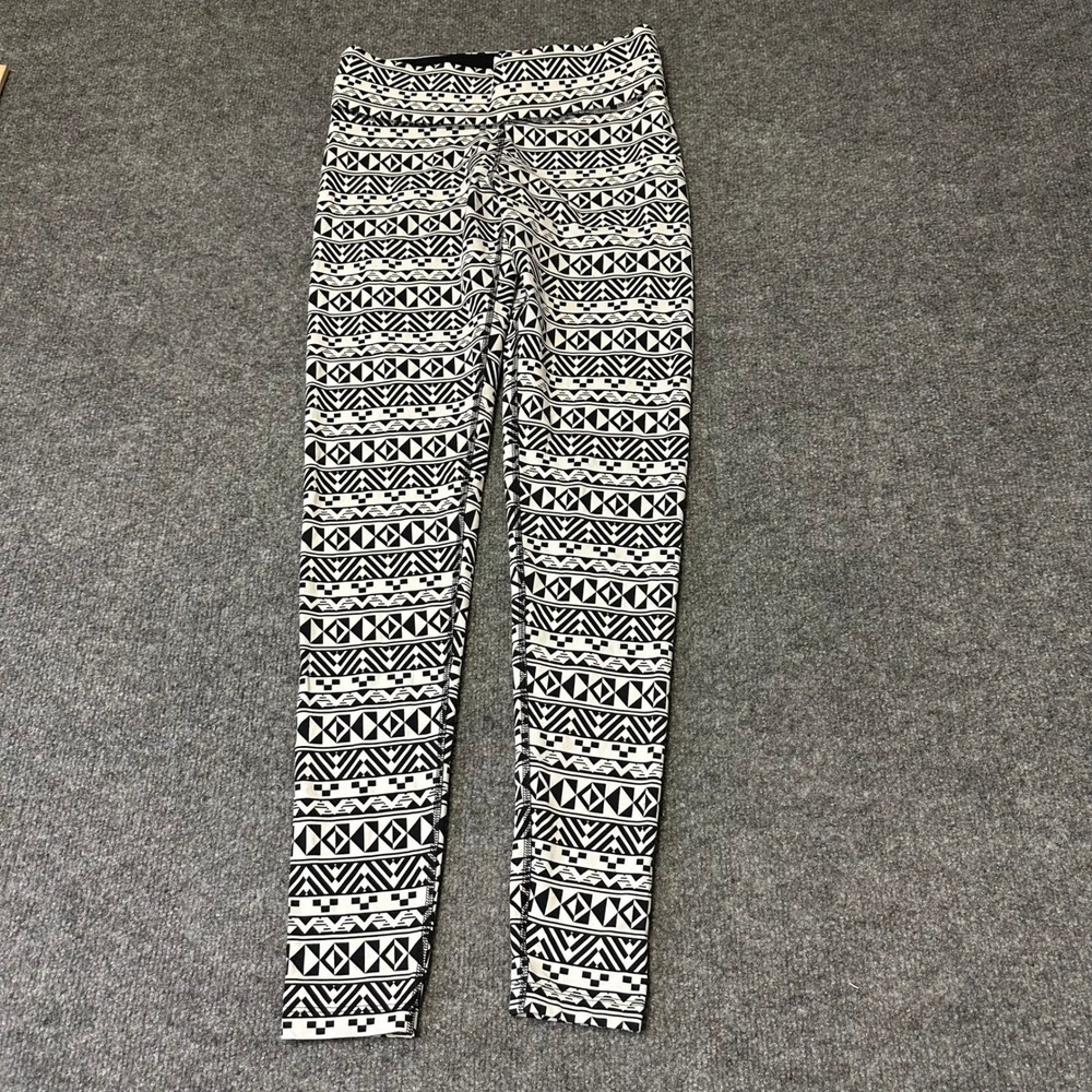 Lululemon Leggings Womens Size 6 Black White Geometric Tribal Print Yoga Pants